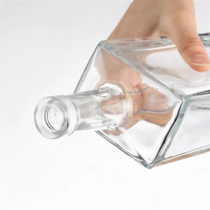750ml Regular Vodka Glass Bottle high quality